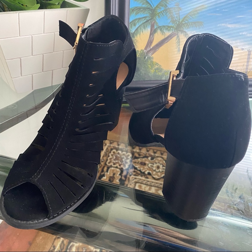 Caged Block Heel Sandals - Picture 6 of 16